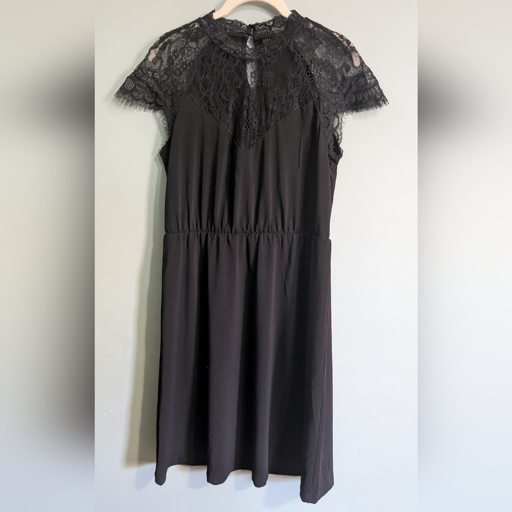 Vero Moda Black Lace Midi Dress GUC *C9